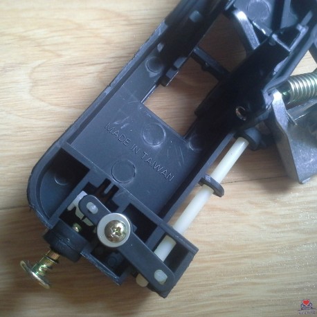 Lẫy trong cánh Mondeo 2003-2007, MK3